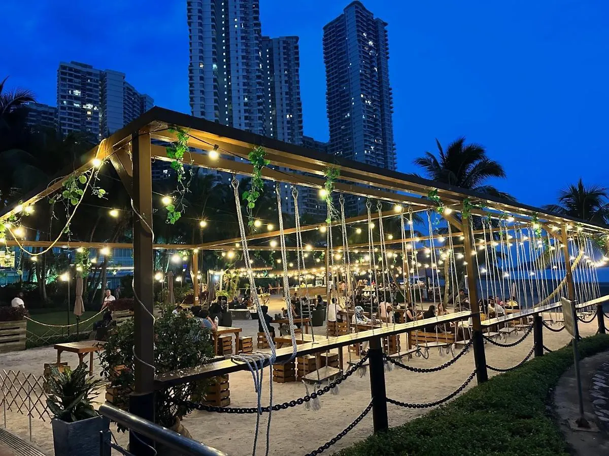 Sunset Cove @ Country Garden Danga Bay Apartment Johor Bahru 0*,  Malaysia